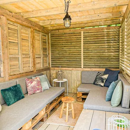 Apartment Stoerbuiten Les Charmes Villeseque