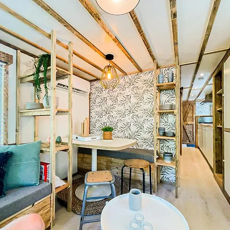 Stoerbuiten Les Charmes Apartment *