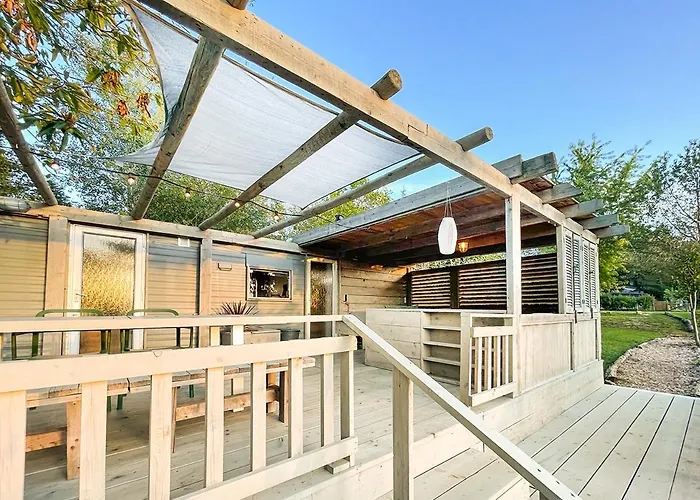 Stoerbuiten Les Charmes *